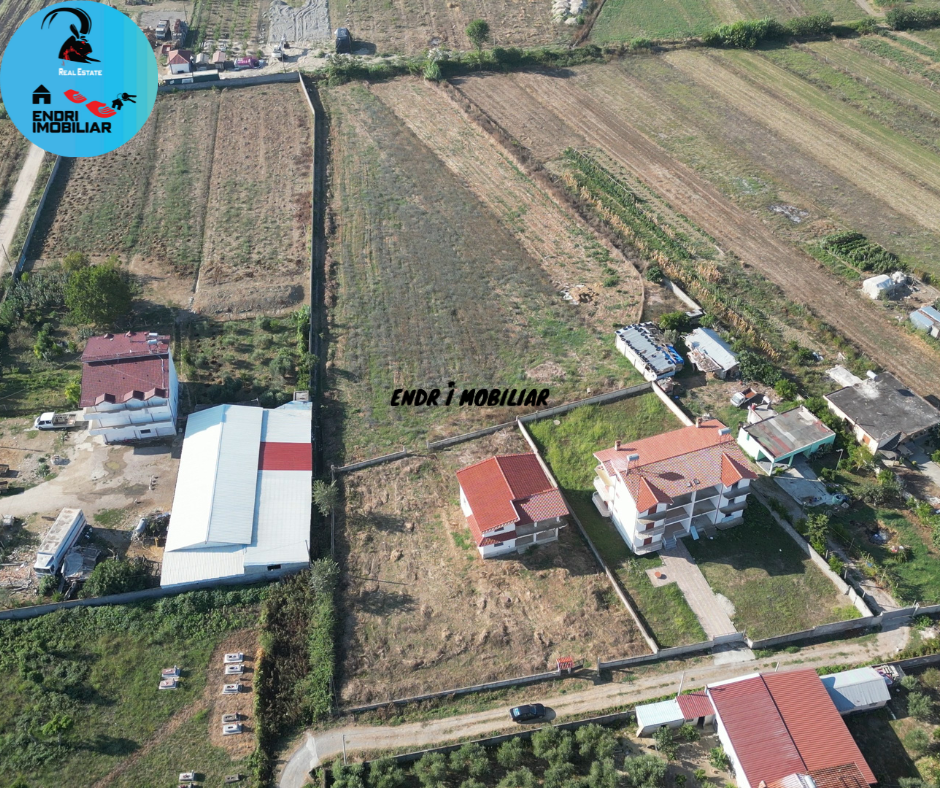 SHITET Shtepi private 2-kateshe & Toke & truall