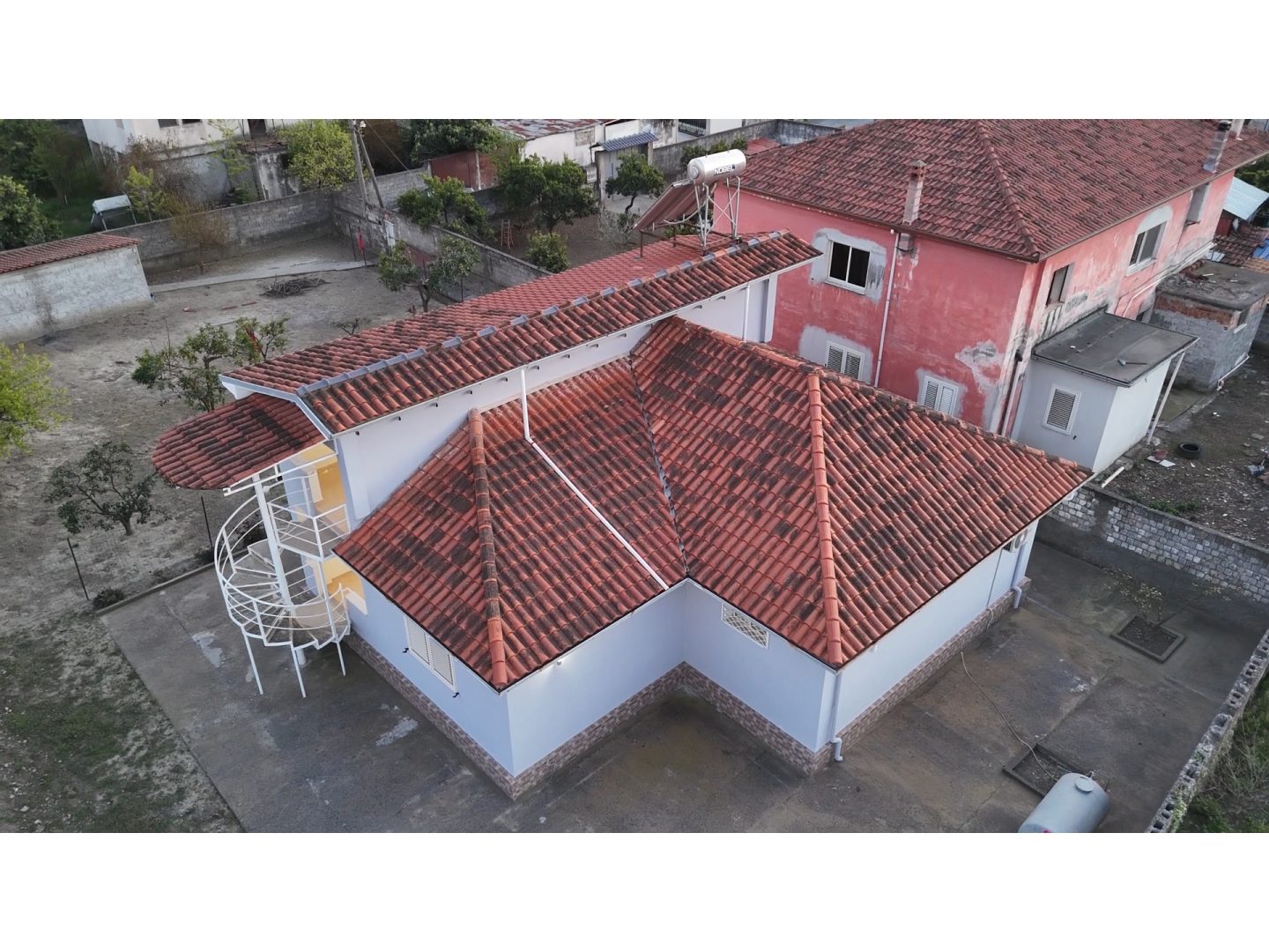 Shitet Shtepi Private e kompletuar