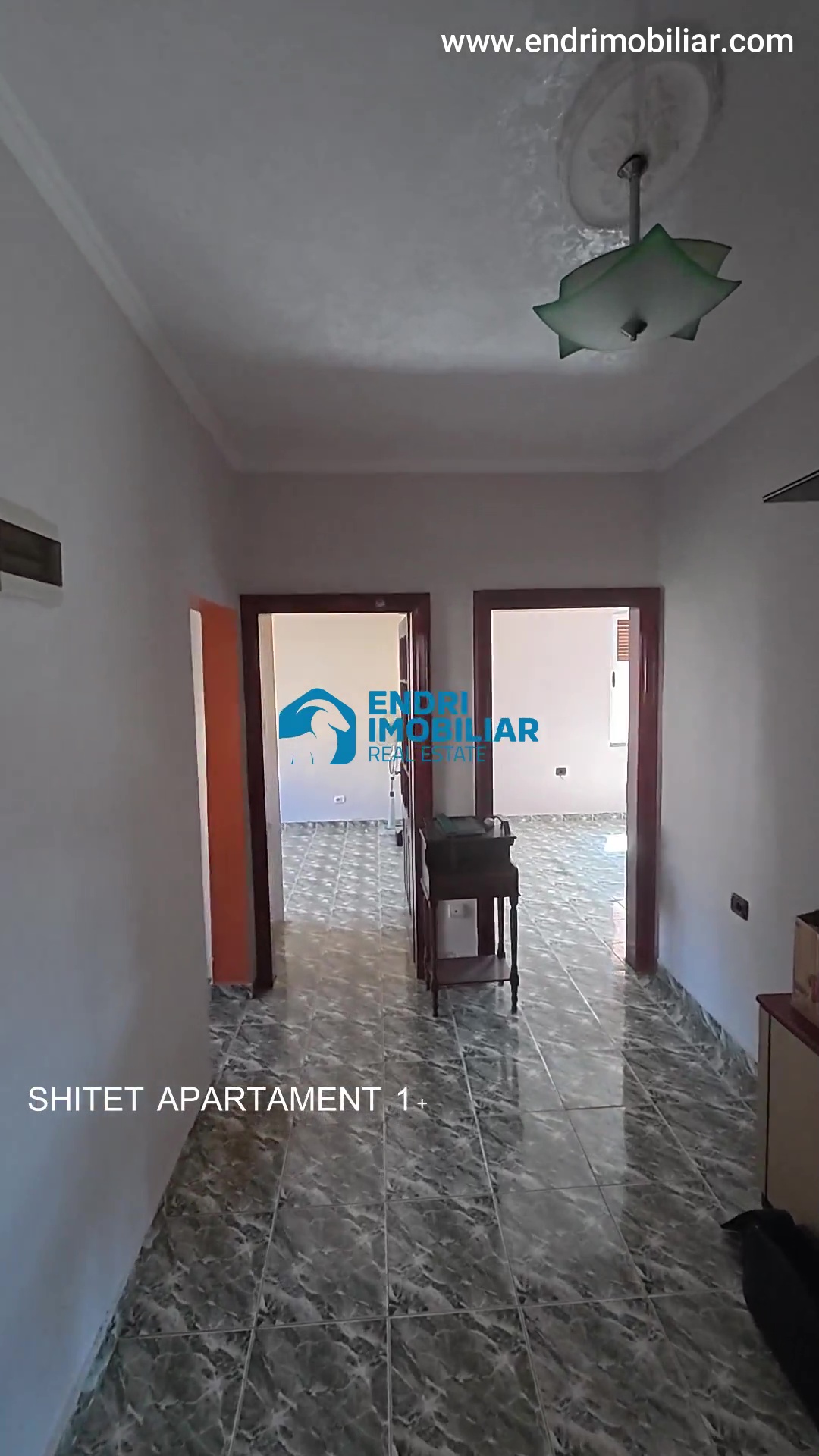 Shitet Apartament 1+1